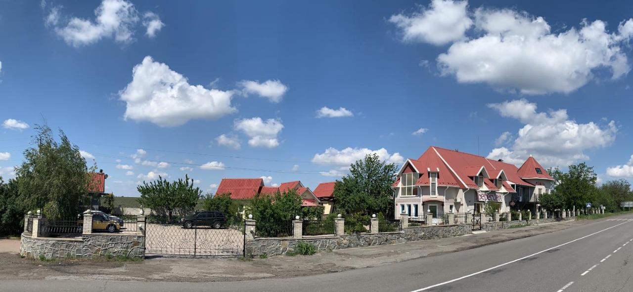 Мотель Beregynya Yuzhnoukrainsk Экстерьер фото